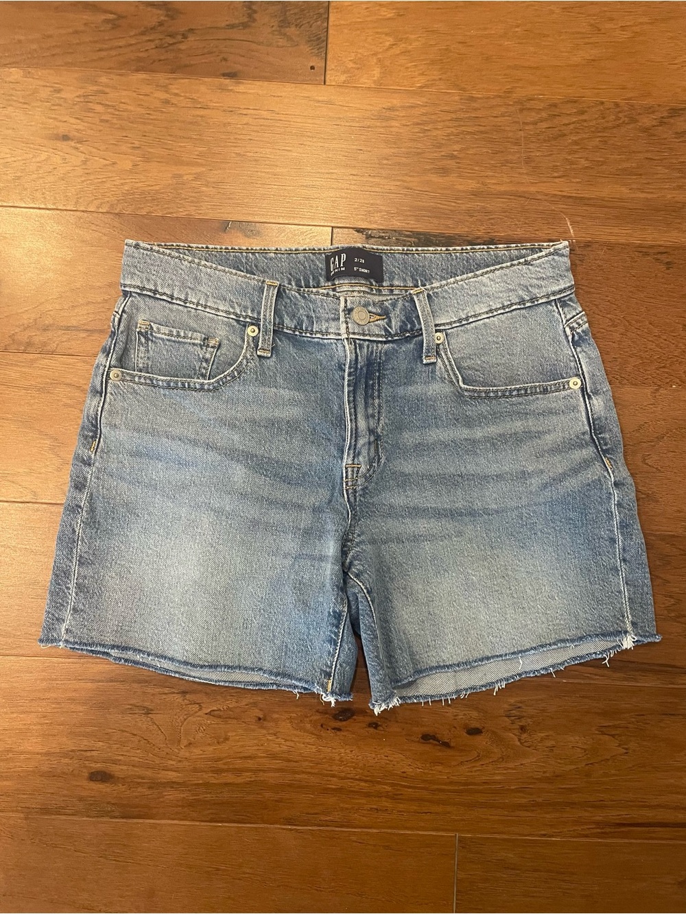GAP 5 Inch Denim Cutoff Shorts